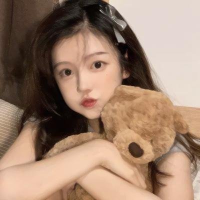 闪耀的她